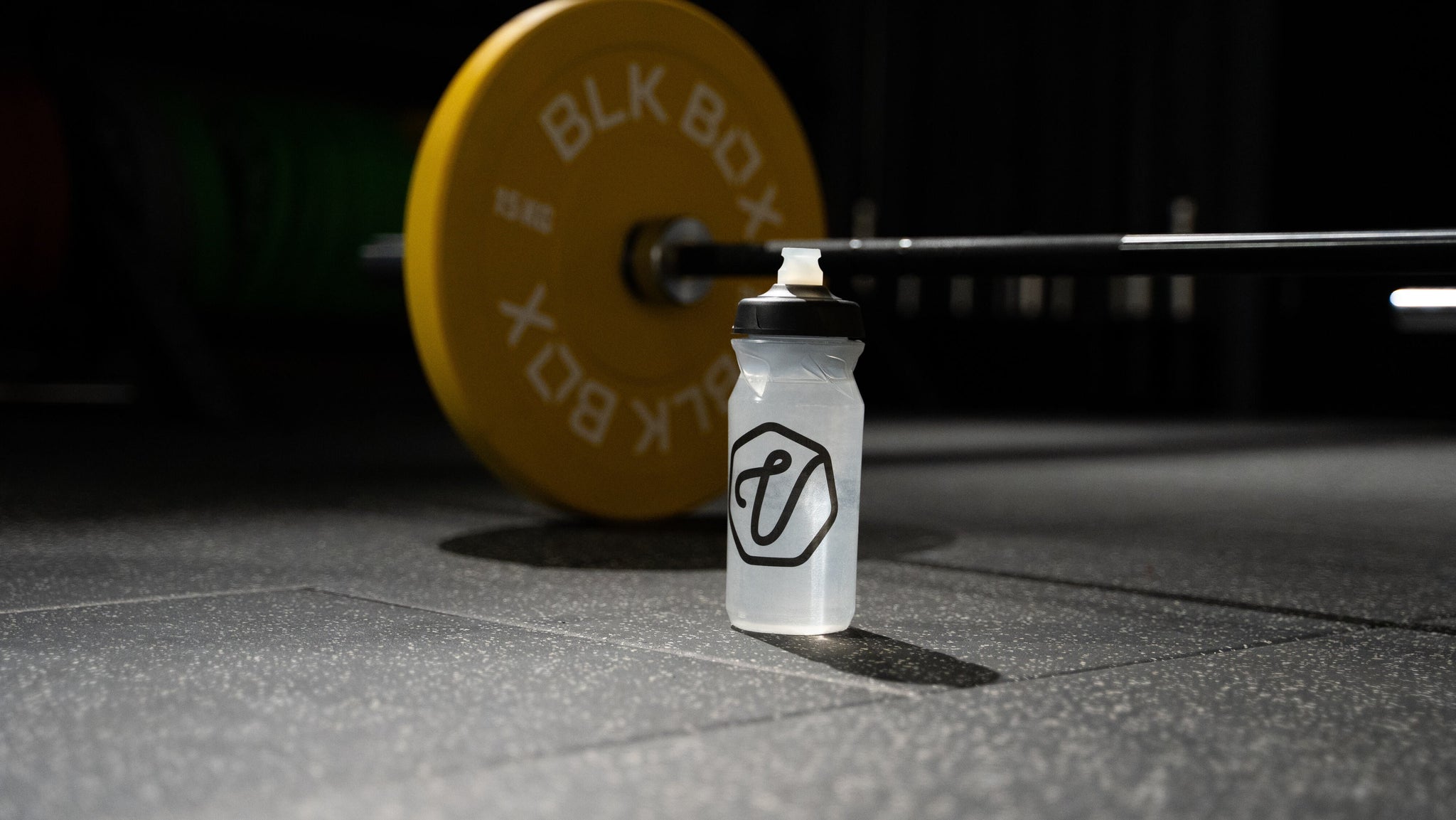 An image of Veloforte's protein shaker in a gym